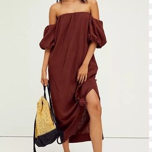 Free People Vieques Off the Shoulder Lined Midi Dress in Emerald
